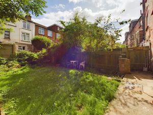 garden area - click for photo gallery